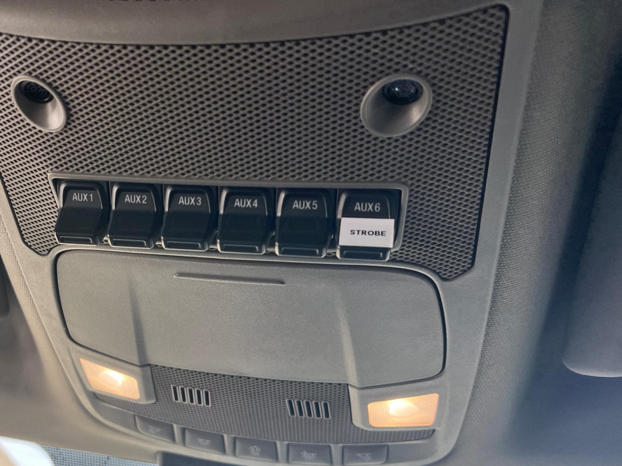 2021 FORD F350 Super Duty XLT - Image 15