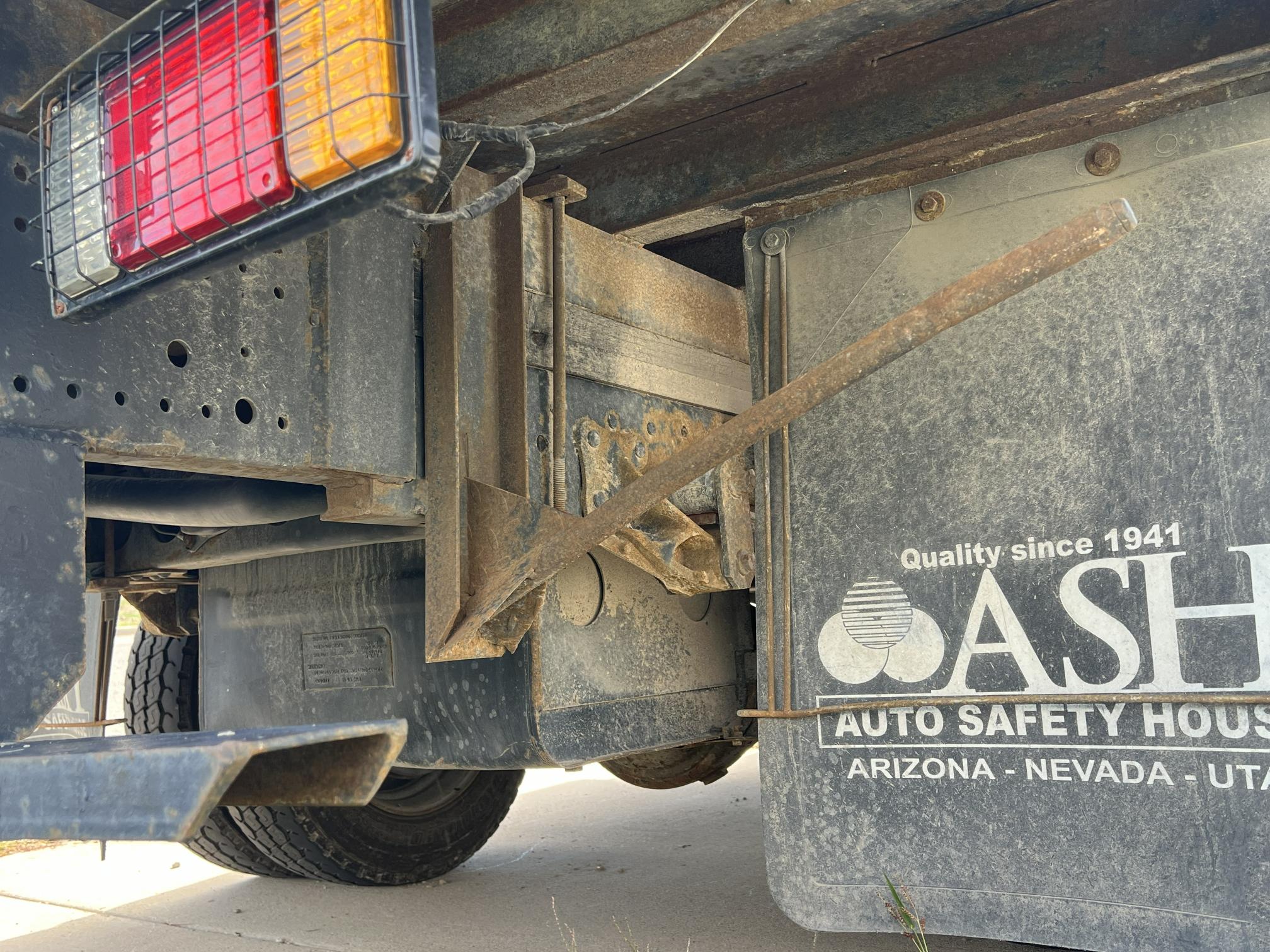 2006 ISUZU NQR - Image 15