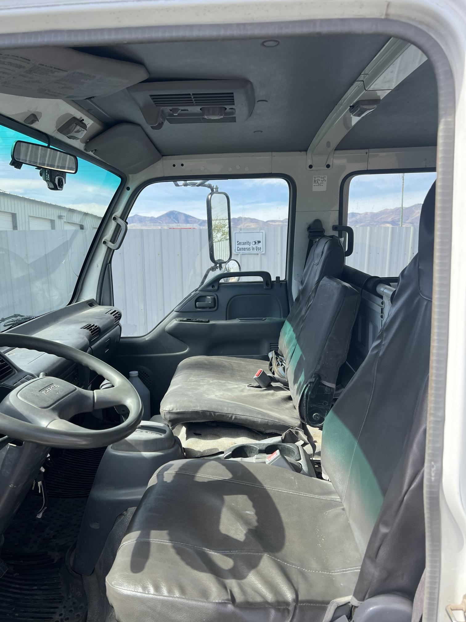 2006 ISUZU NQR - Image 28