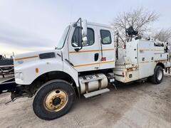 2010 FREIGHTLINER M2 106 - Image 1
