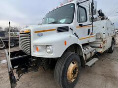 2010 FREIGHTLINER M2 106 - Image 5