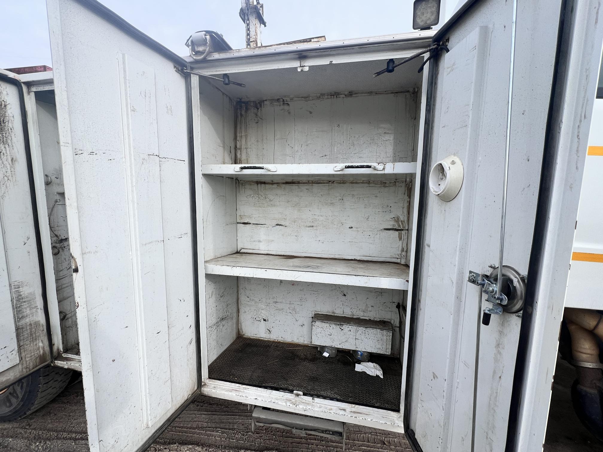 2010 FREIGHTLINER M2 106 - view 12 of 51