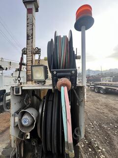 2010 FREIGHTLINER M2 106 - Image 16