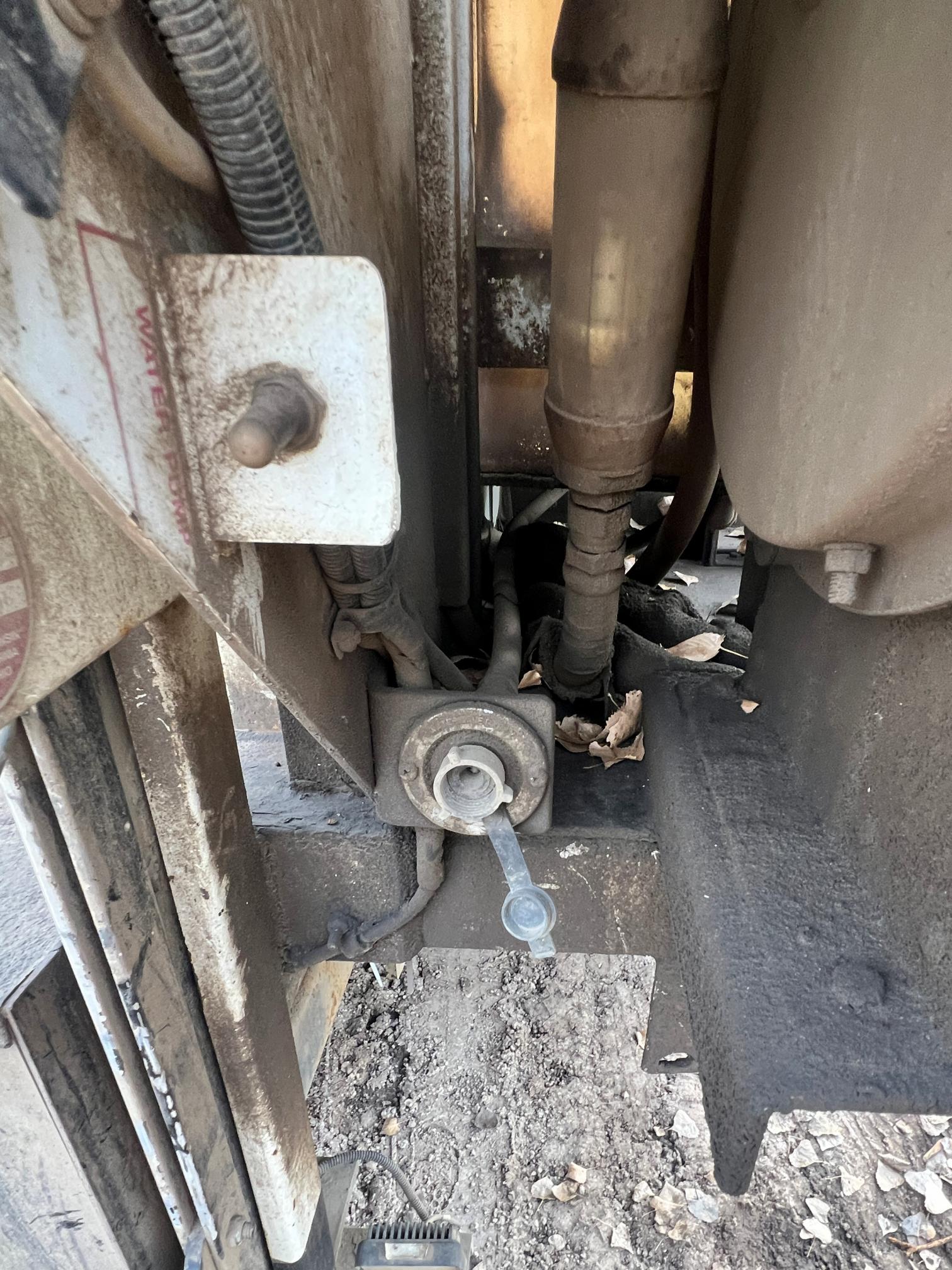 2010 FREIGHTLINER M2 106 - view 17 of 51