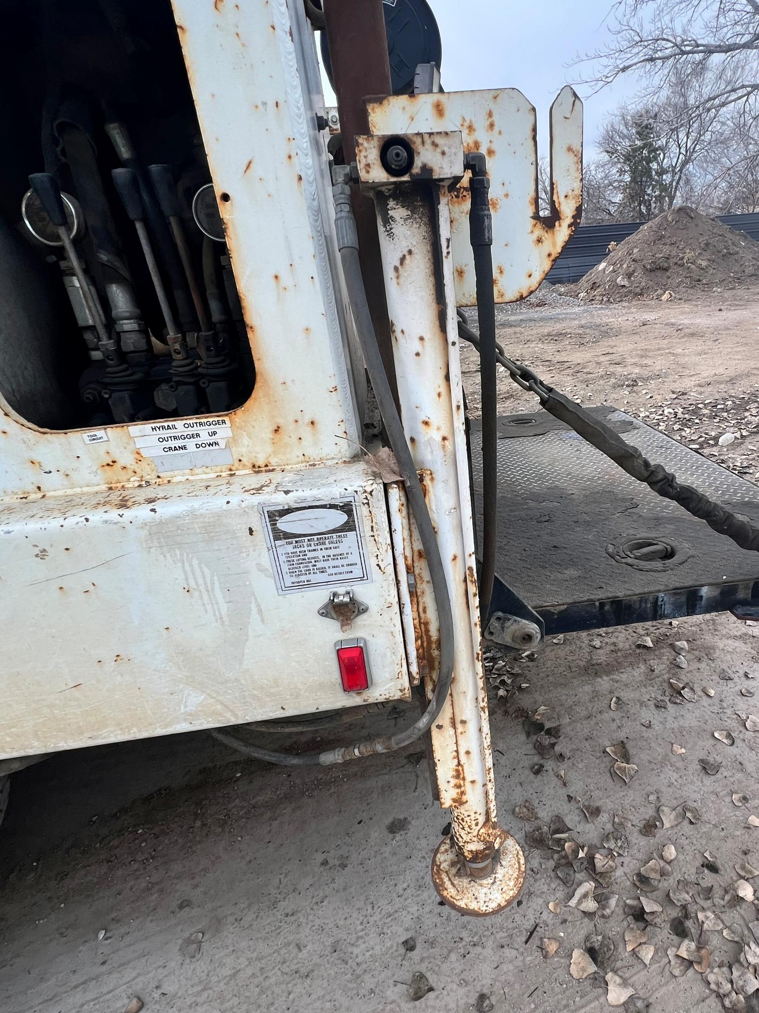 2010 FREIGHTLINER M2 106 - view 19 of 51