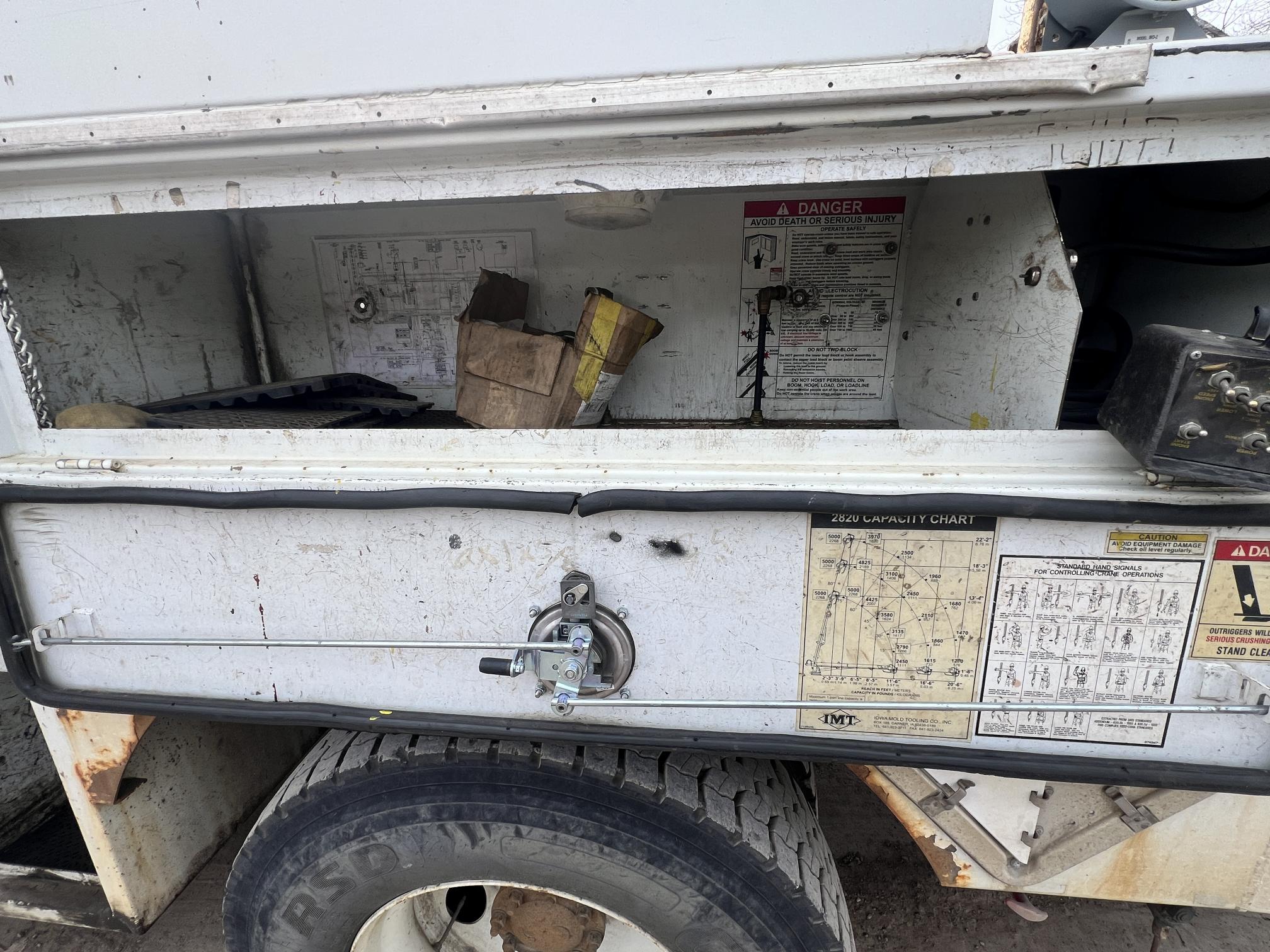 2010 FREIGHTLINER M2 106 - Image 20