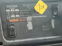 2010 FREIGHTLINER M2 106 - Image 41