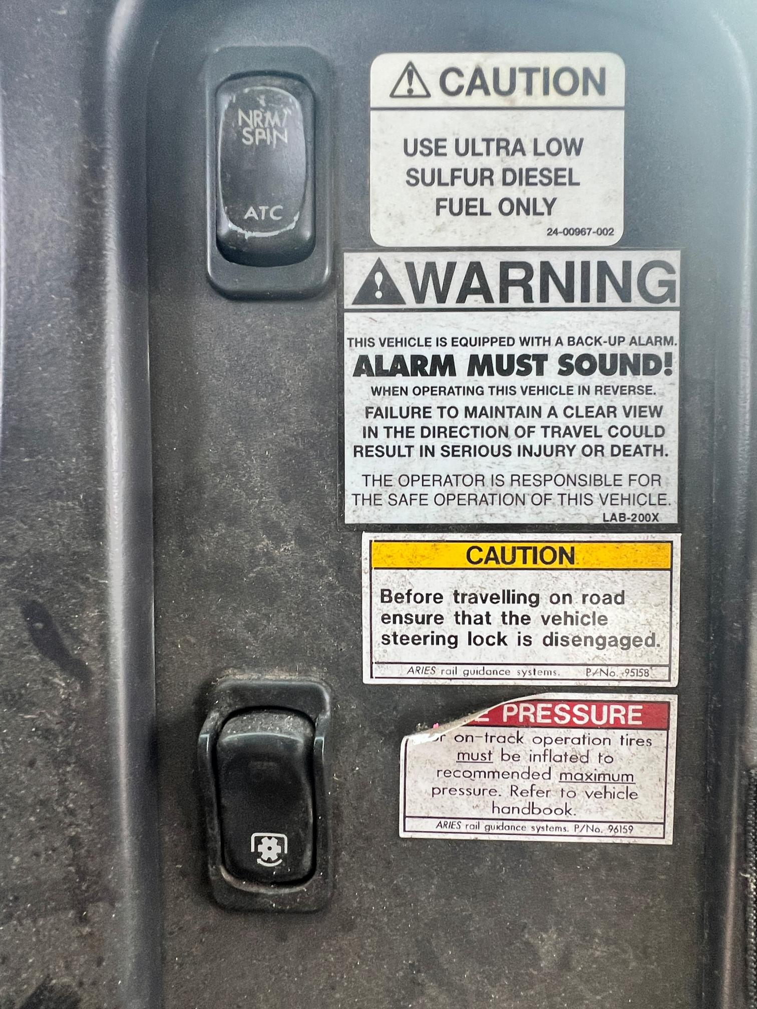 2010 FREIGHTLINER M2 106 - Image 42