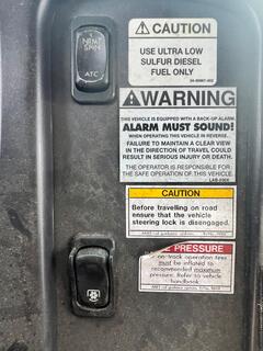 2010 FREIGHTLINER M2 106 - Image 42