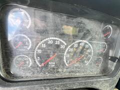 2010 FREIGHTLINER M2 - Image 20