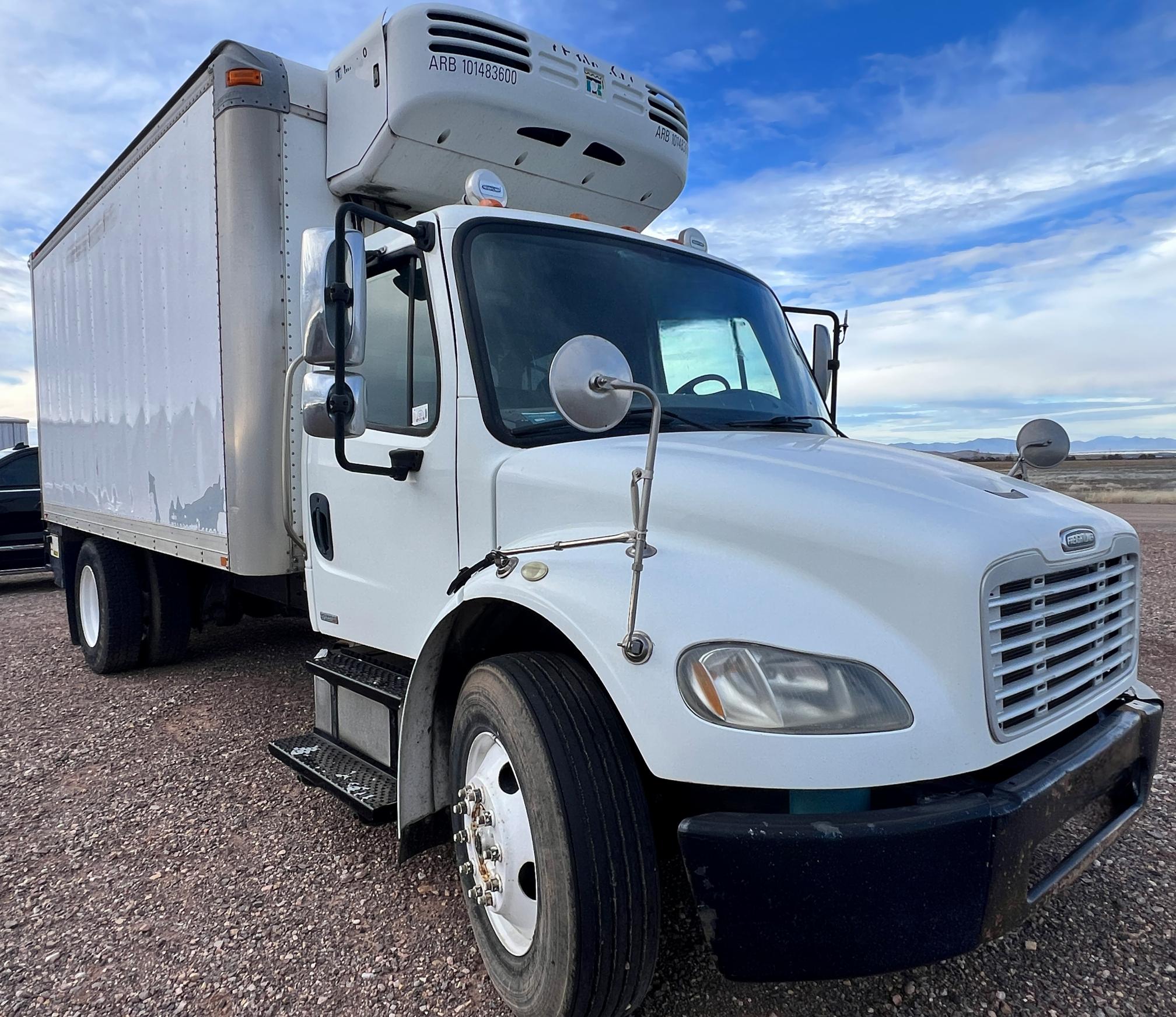 2010 FREIGHTLINER M2 - view 10 of 39