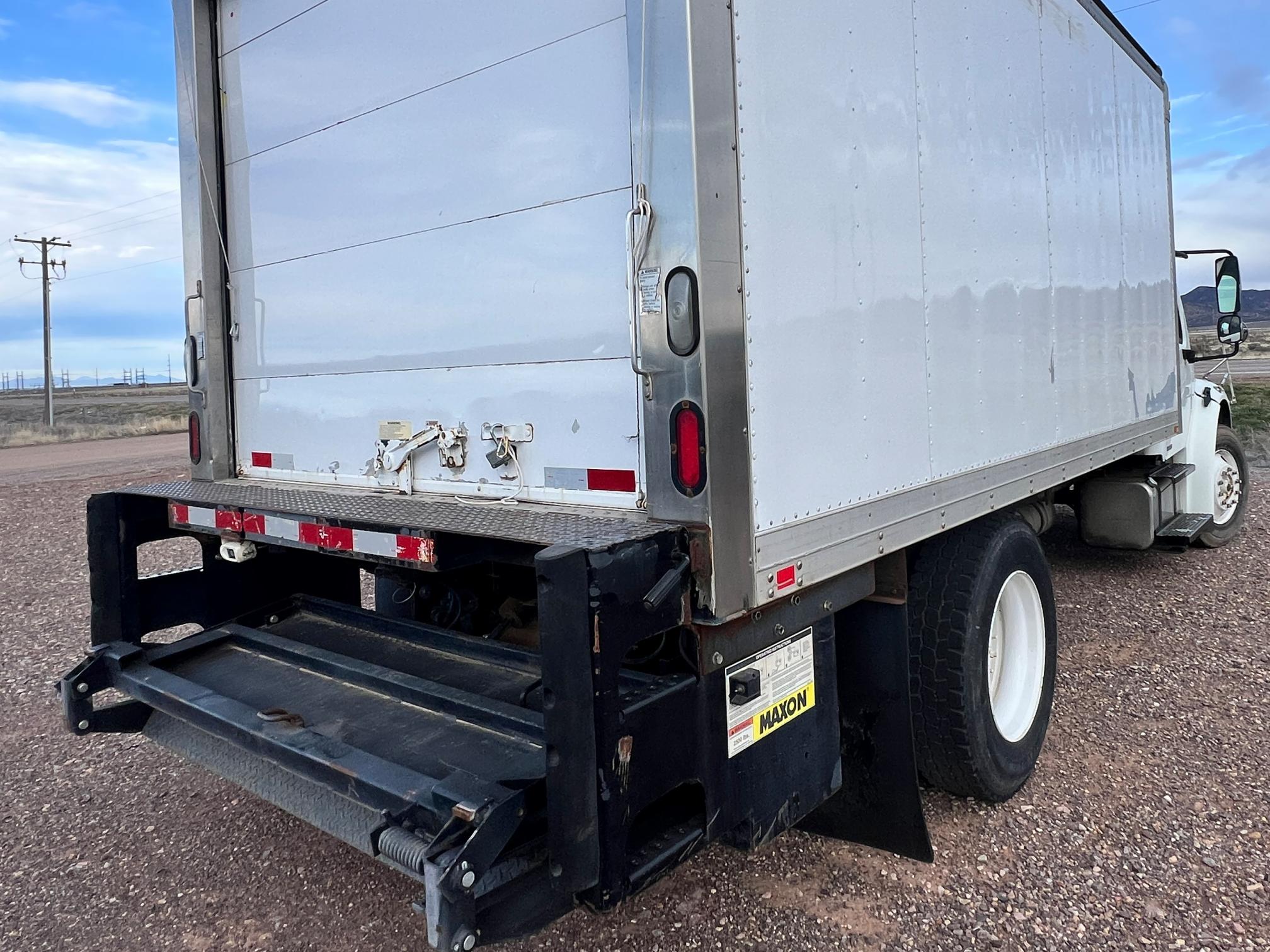 2010 FREIGHTLINER M2 - view 16 of 39