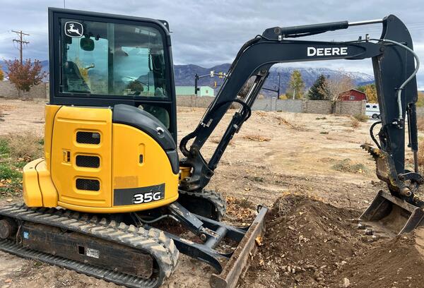 2019 DEERE 35g