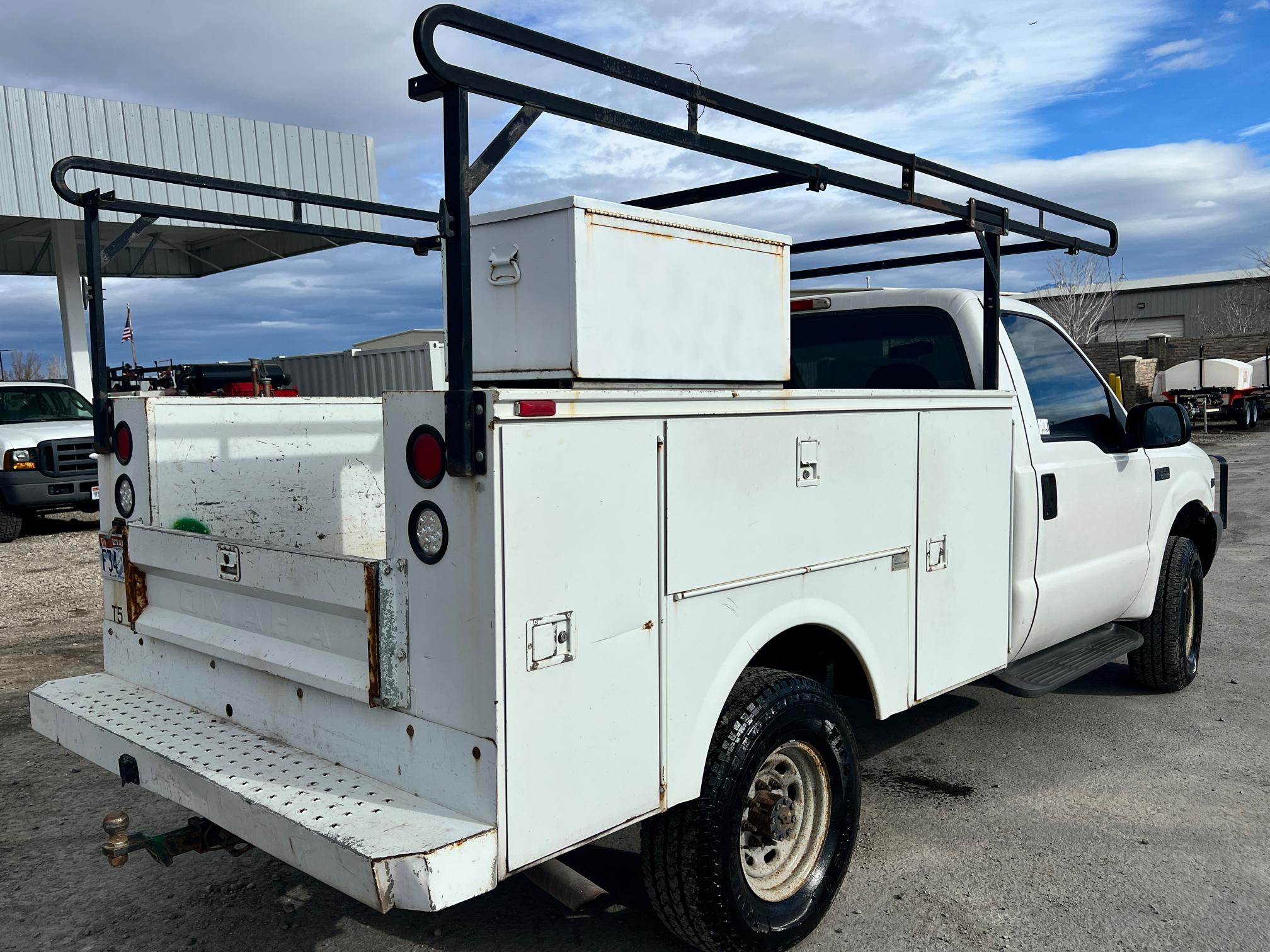 2003 FORD F350 - Image 8