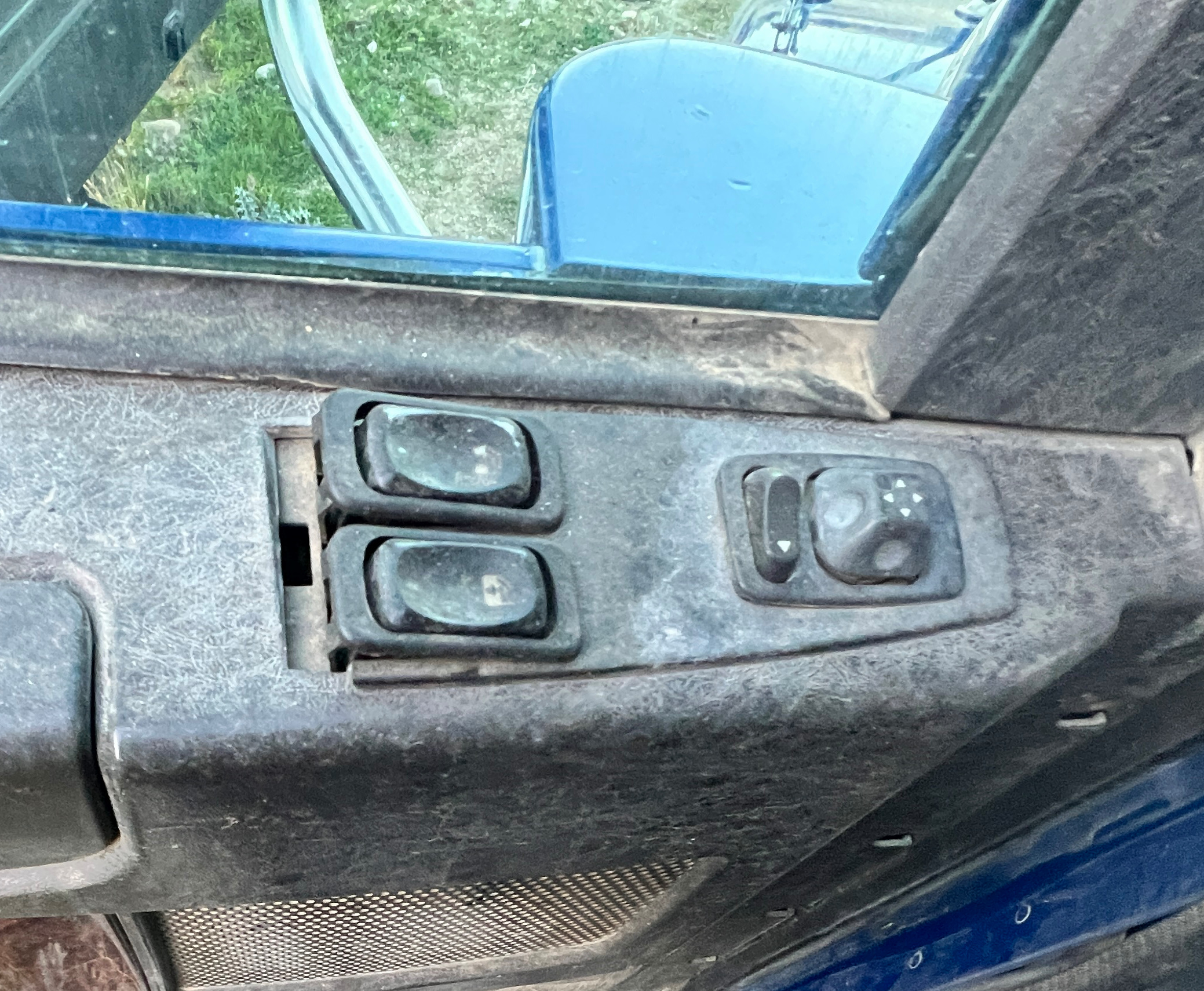 2012 FREIGHTLINER Cornado SD122 - Image 23