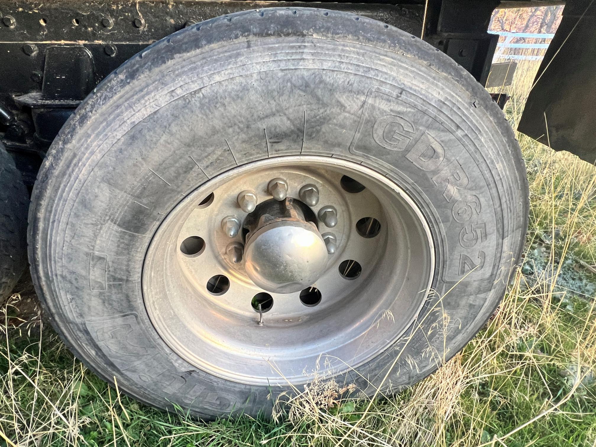 2012 FREIGHTLINER Cornado SD122 - Image 50