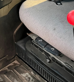 2019 DEERE 750k LGP - Image 14