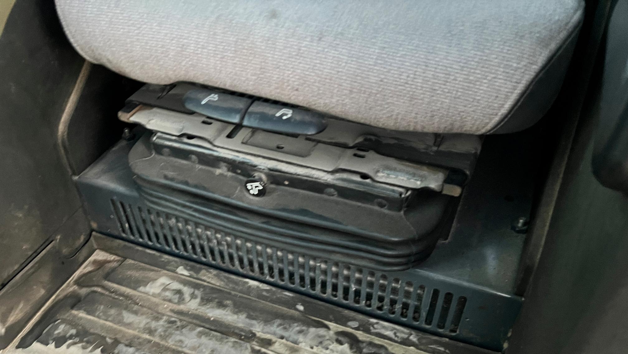 2019 DEERE 750k LGP - view 13 of 59