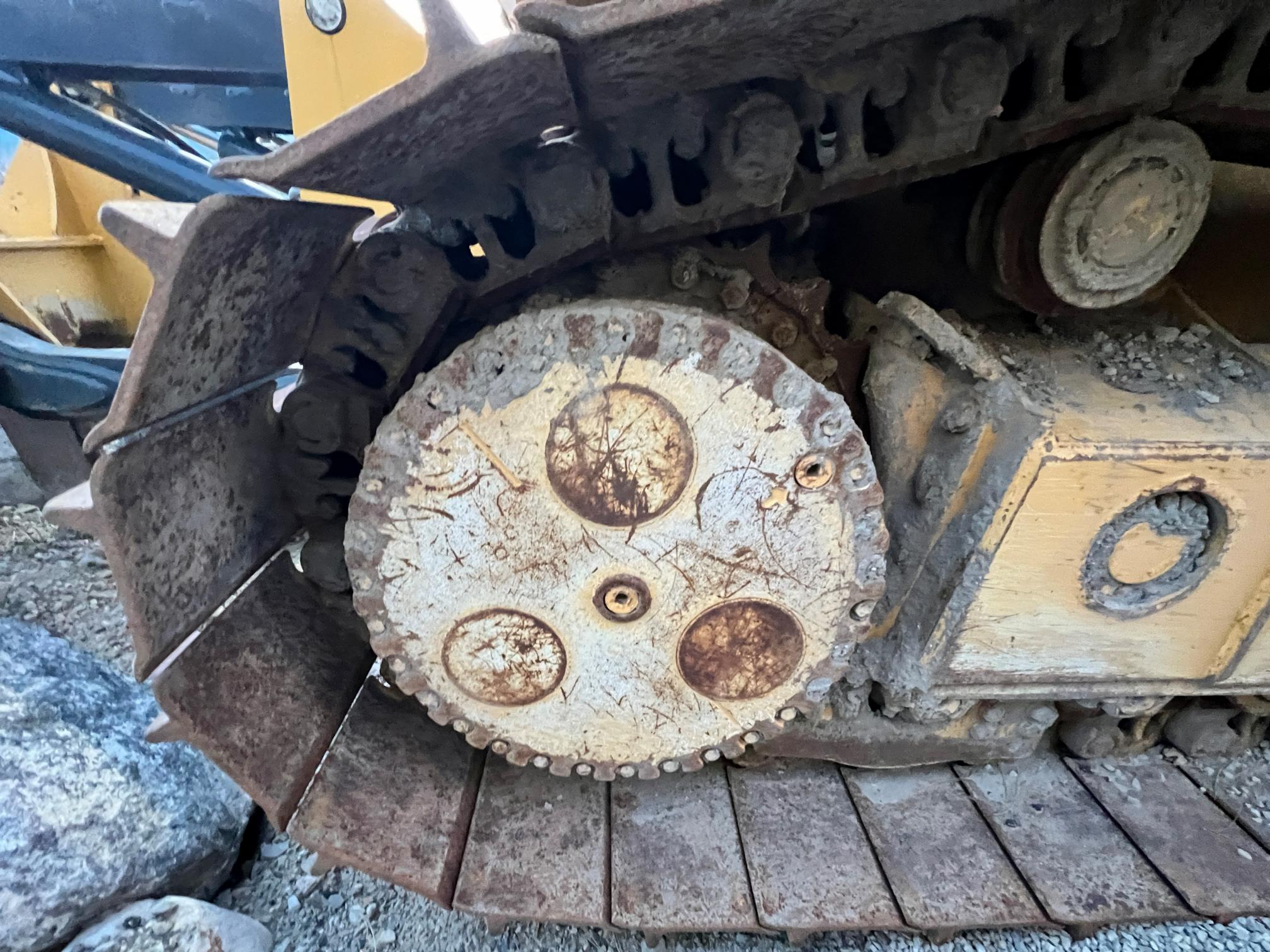 2019 DEERE 750k LGP - Image 42