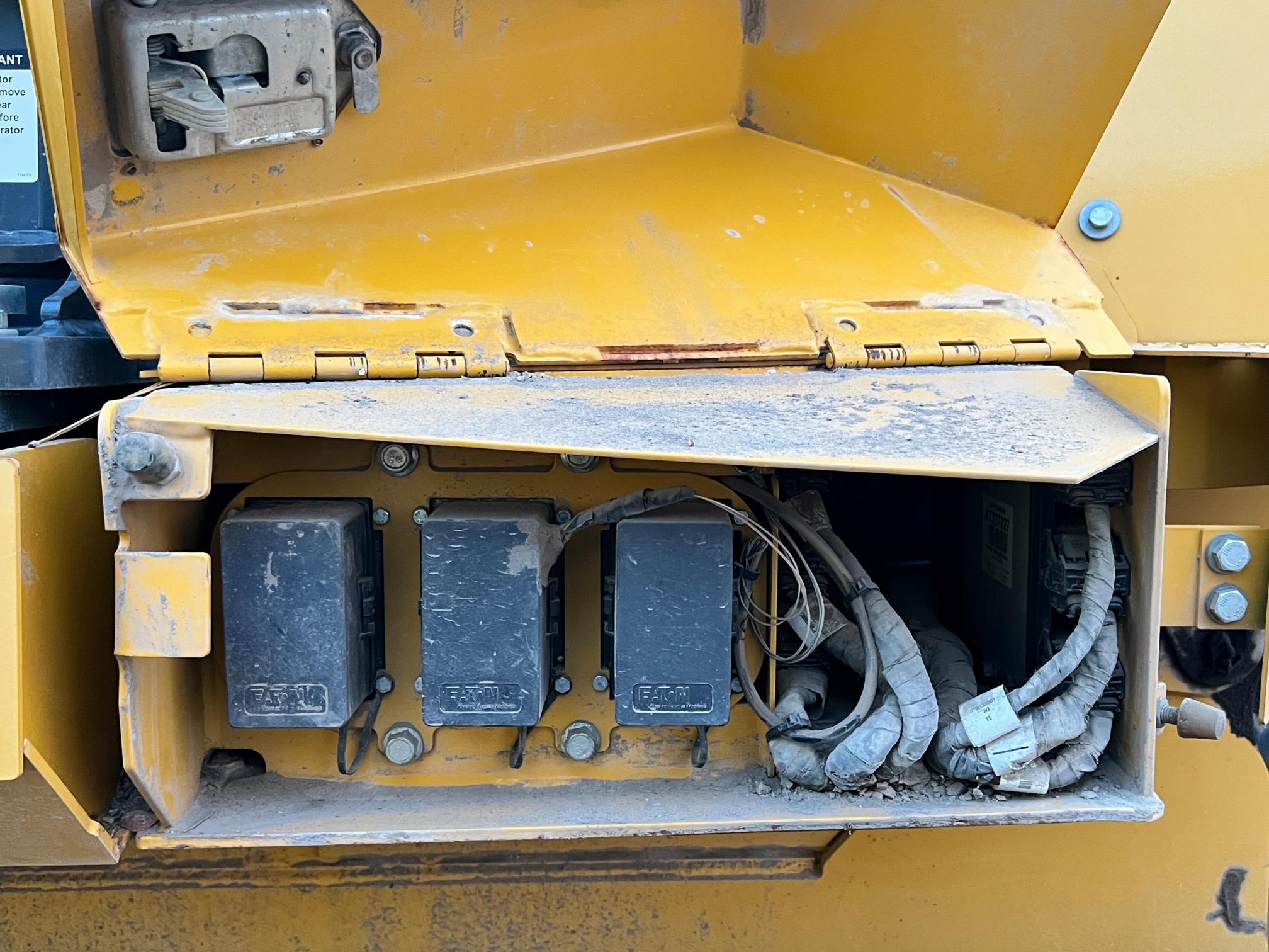 2019 DEERE 750k LGP - Image 50