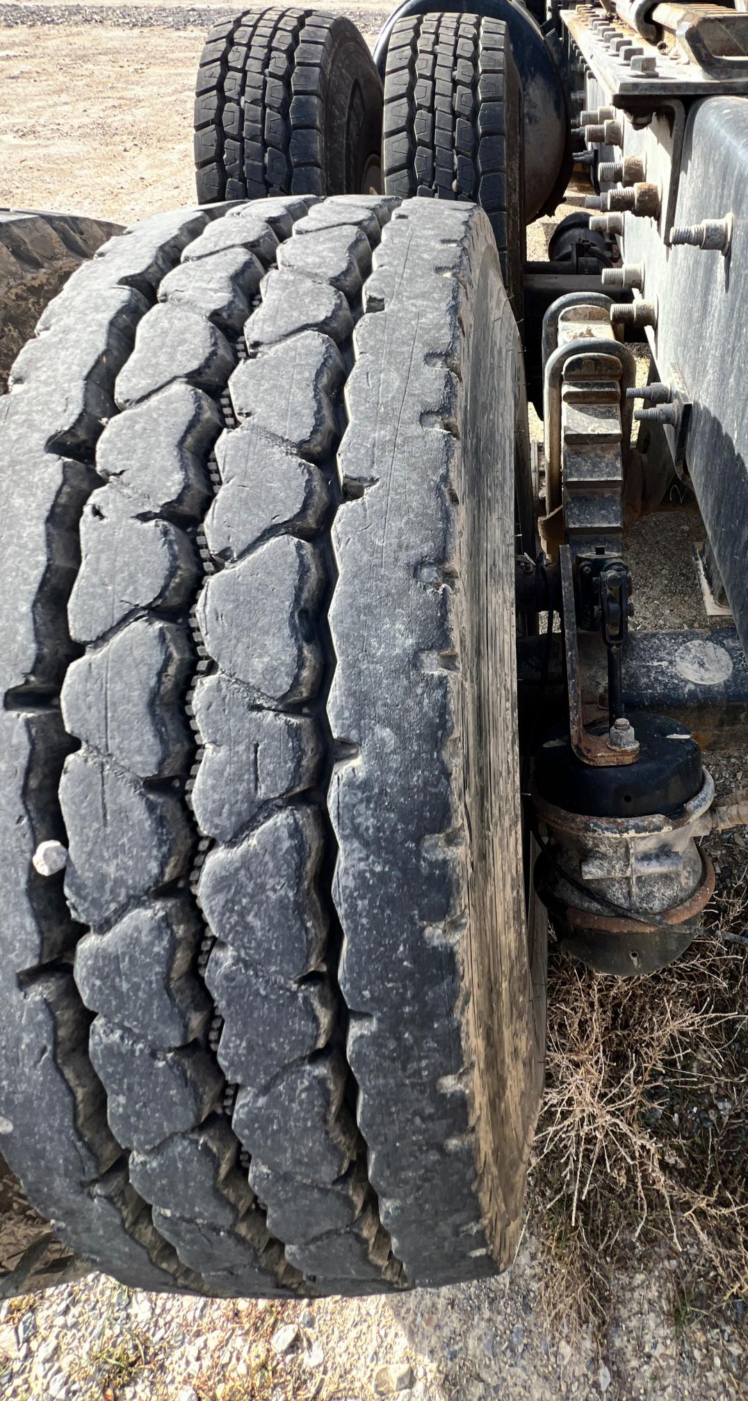 2011 MACK Pinnacle CHU613 - Image 27