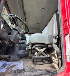 2011 MACK Pinnacle CHU613 - Image 12