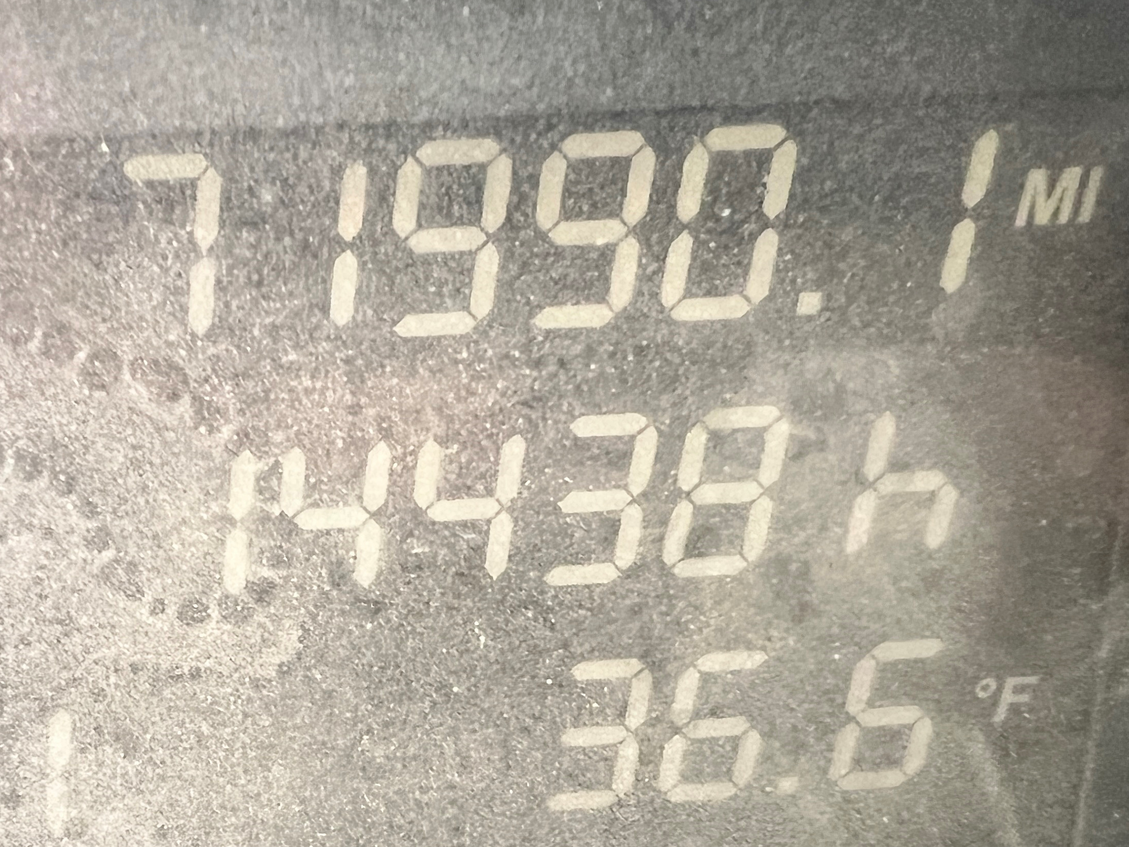 2011 MACK Pinnacle CHU613 - view 17 of 34