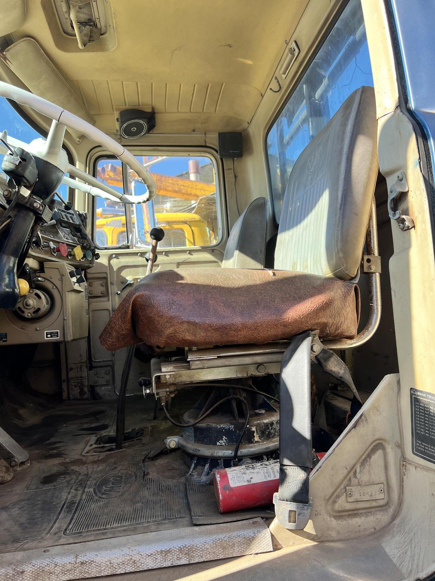 1974 MACK RS767 LST - Image 29