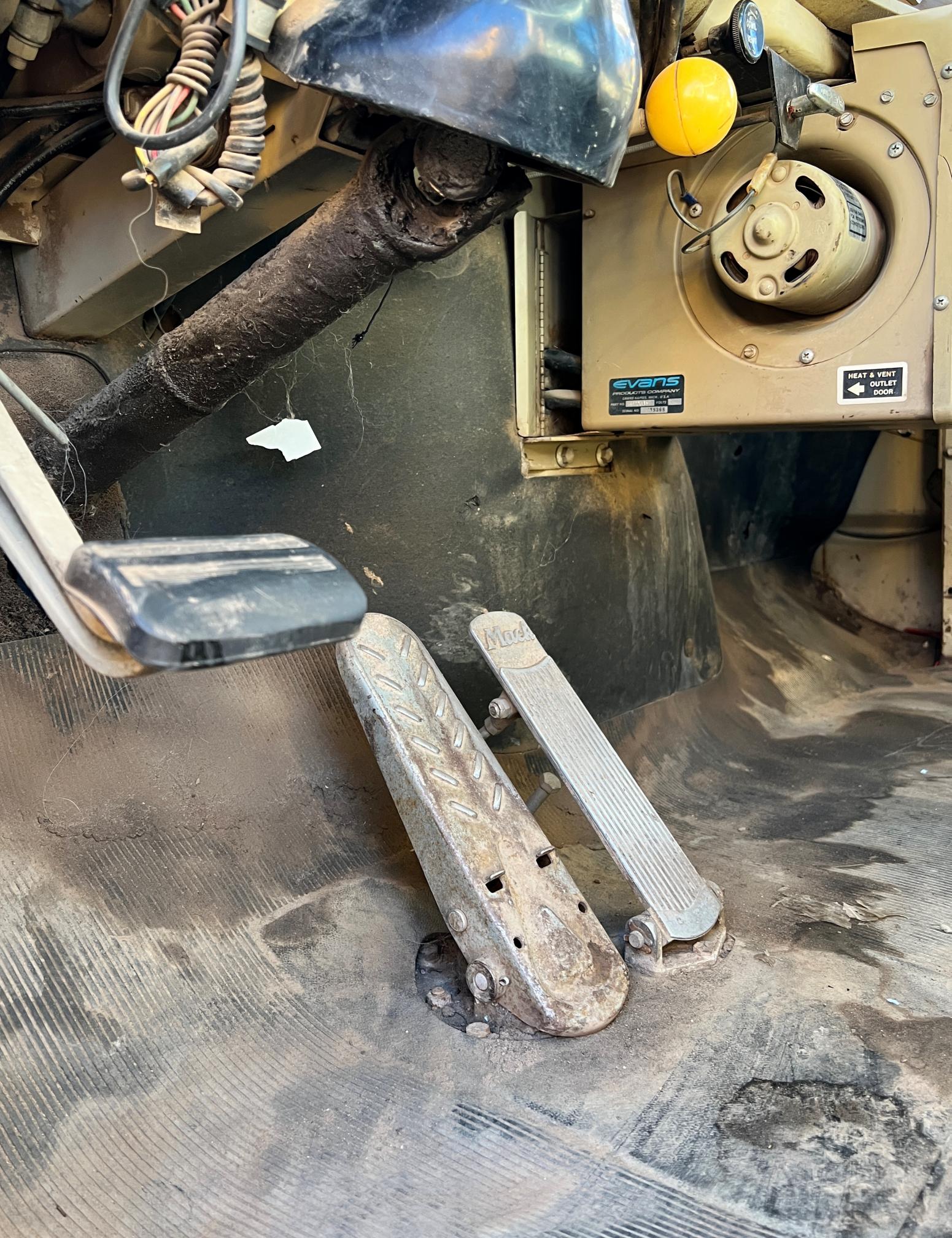 1974 MACK RS767 LST - Image 45