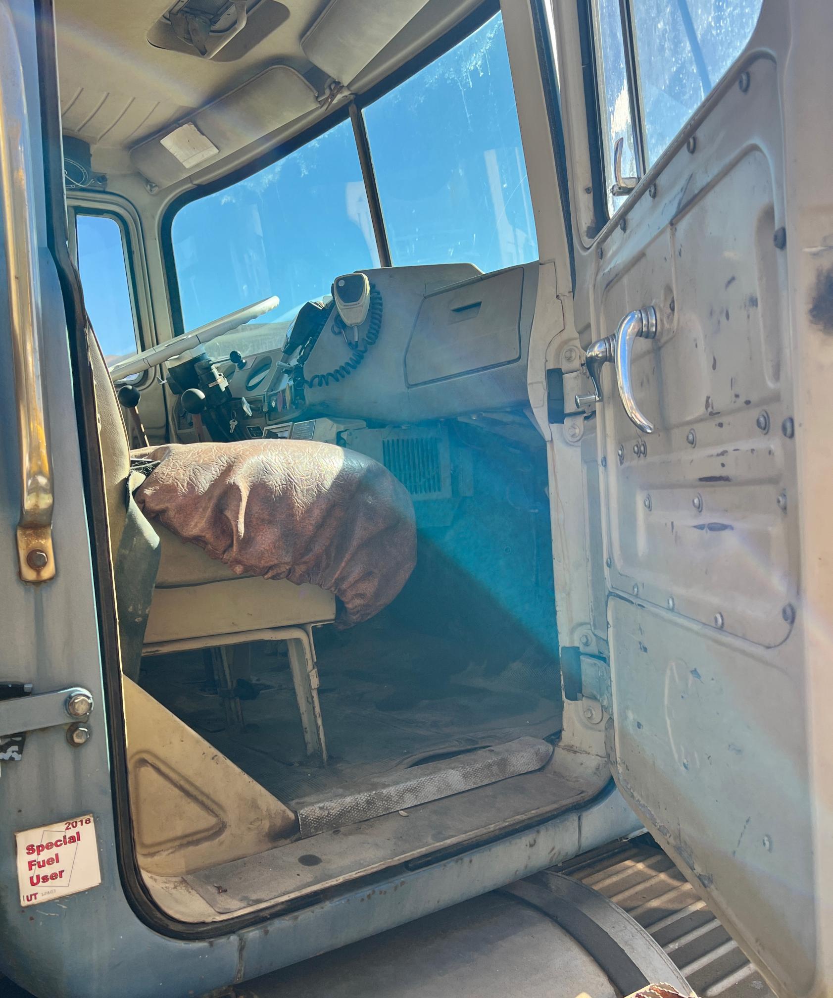 1974 MACK RS767 LST - Image 47