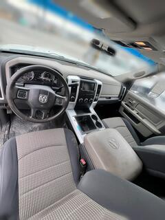 2012 DODGE Ram 3500 1 Ton Dually - Image 17