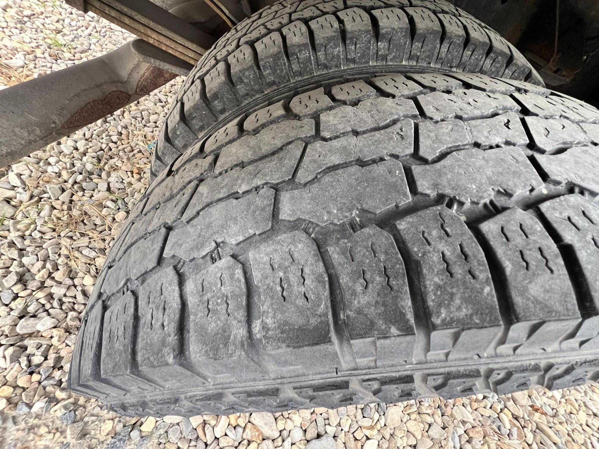 2012 DODGE Ram 3500 1 Ton Dually - Image 31