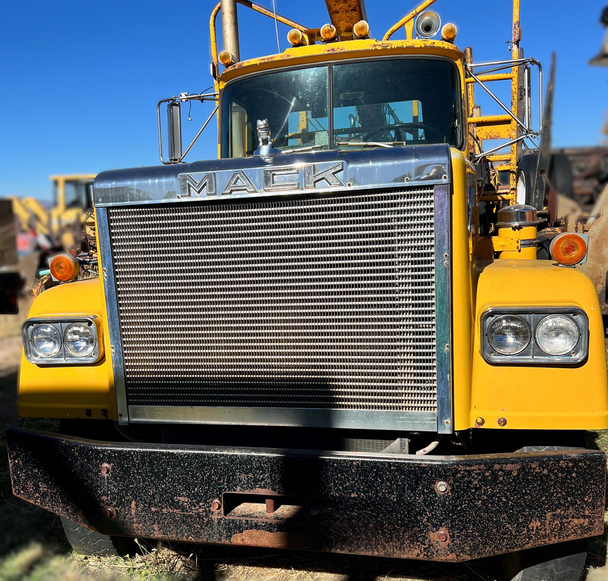 1979 MACK RW766LST - Image 2