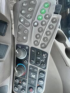 2011 JOHN DEERE 8285R - Image 9