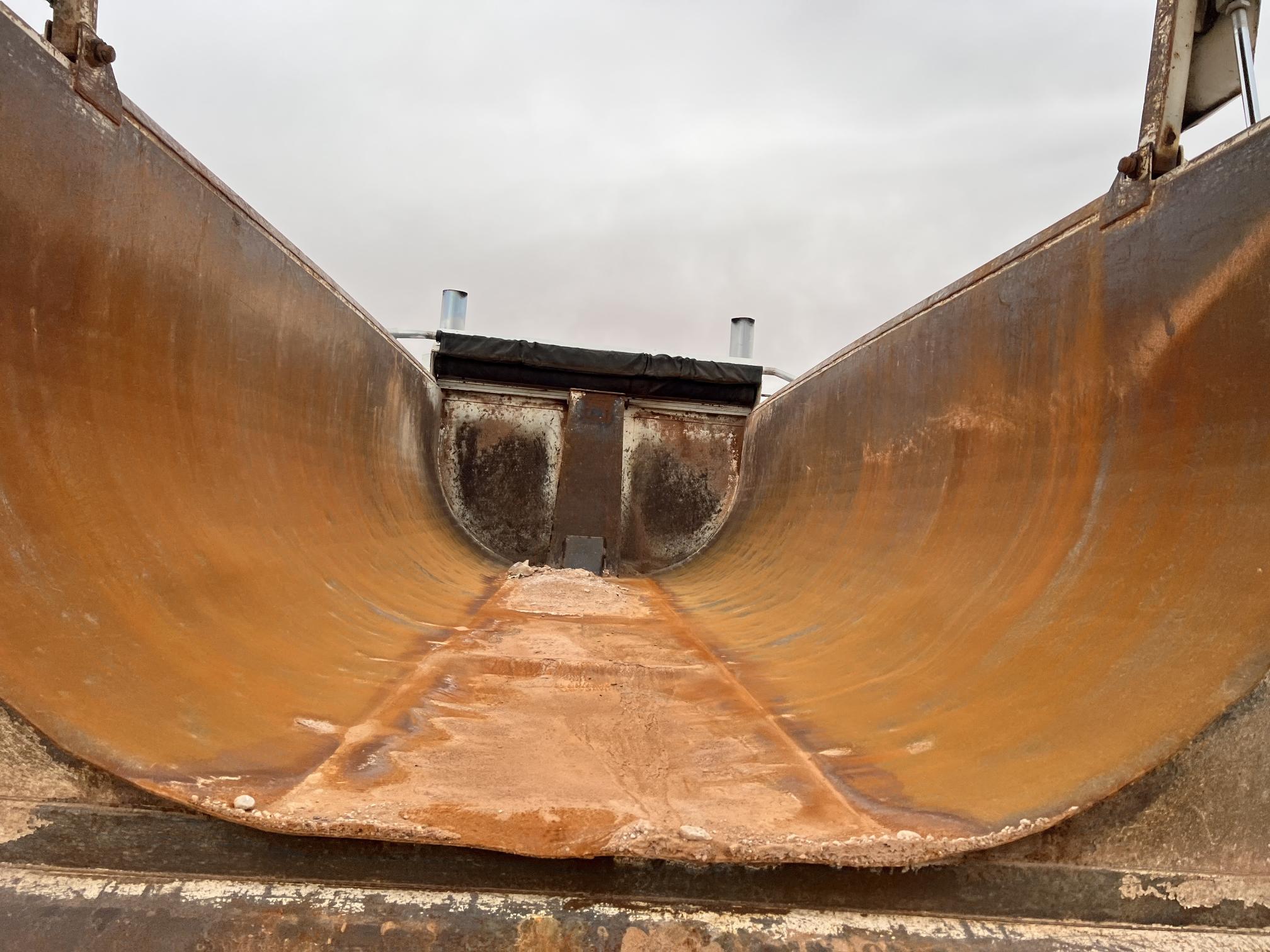 2010 PETERBILT 365 - Image 14