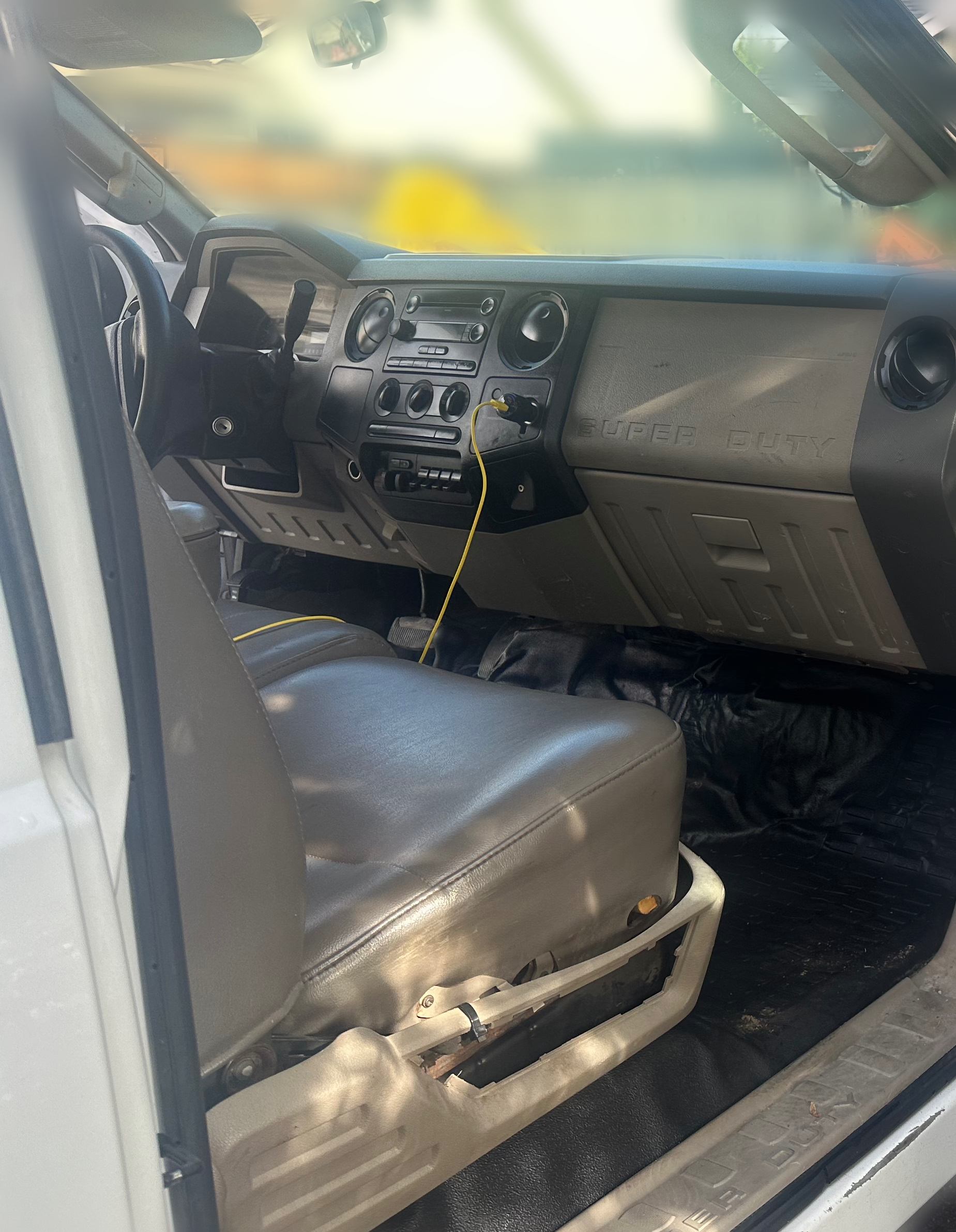 2008 FORD F550 - Image 12