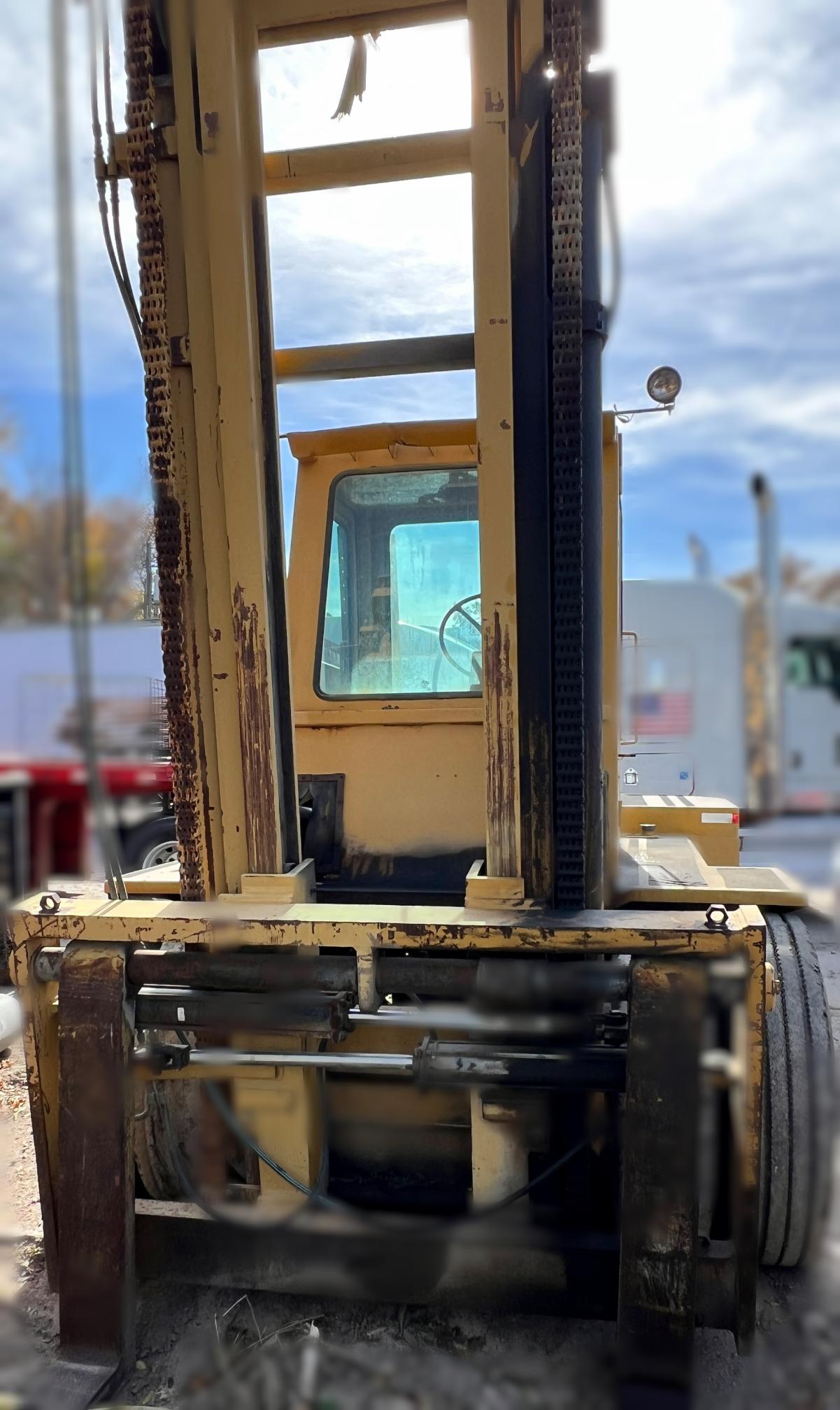 1982 WIGGINS WD228y - Image 9