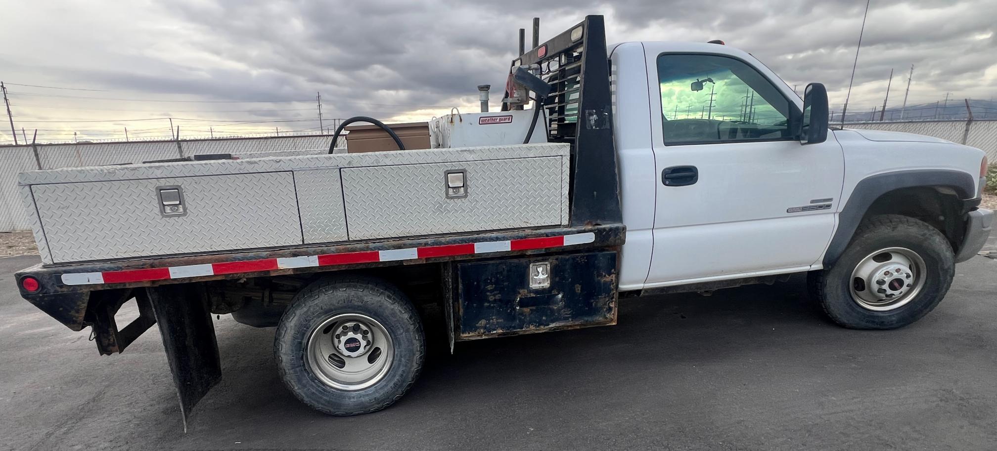 2005 GMC 3500 Sierra 1-Ton