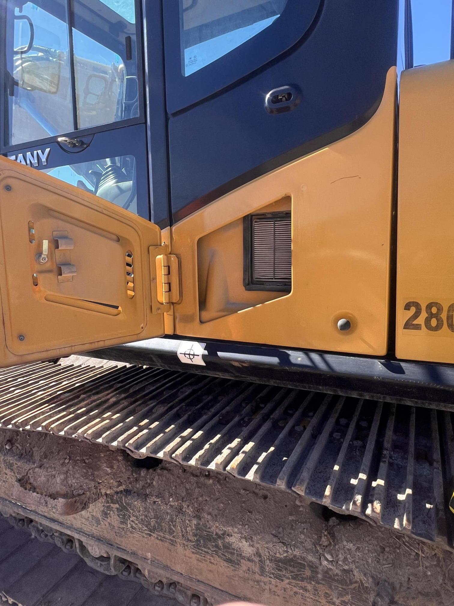 2019 SANY SY215C LC - view 13 of 48