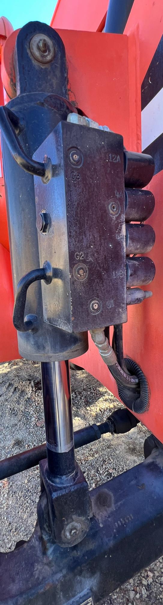 2007 SKY TRAK 8042 - Image 10