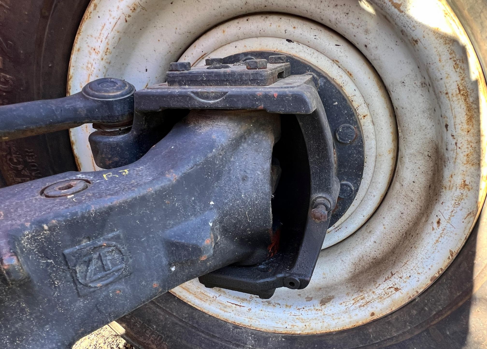 2007 SKY TRAK 8042 - Image 29