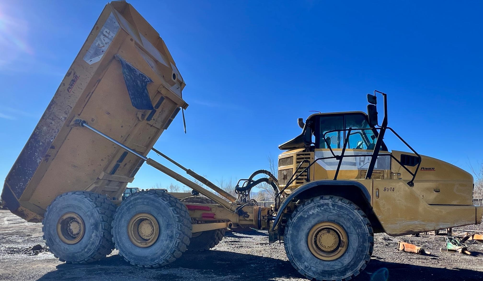 2012 CATERPILLAR 740 - Image 8