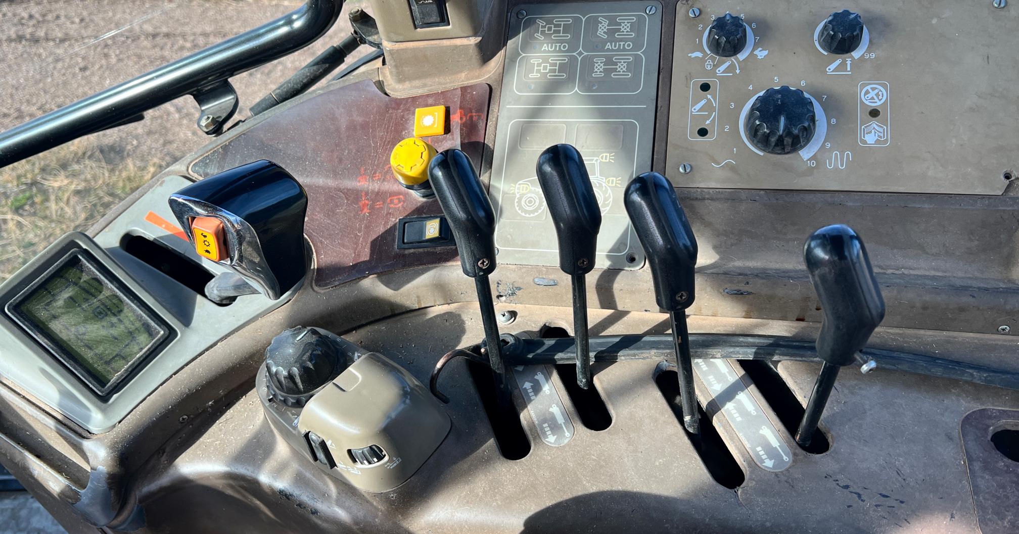 2000 CASE IH MXM155 - Image 18