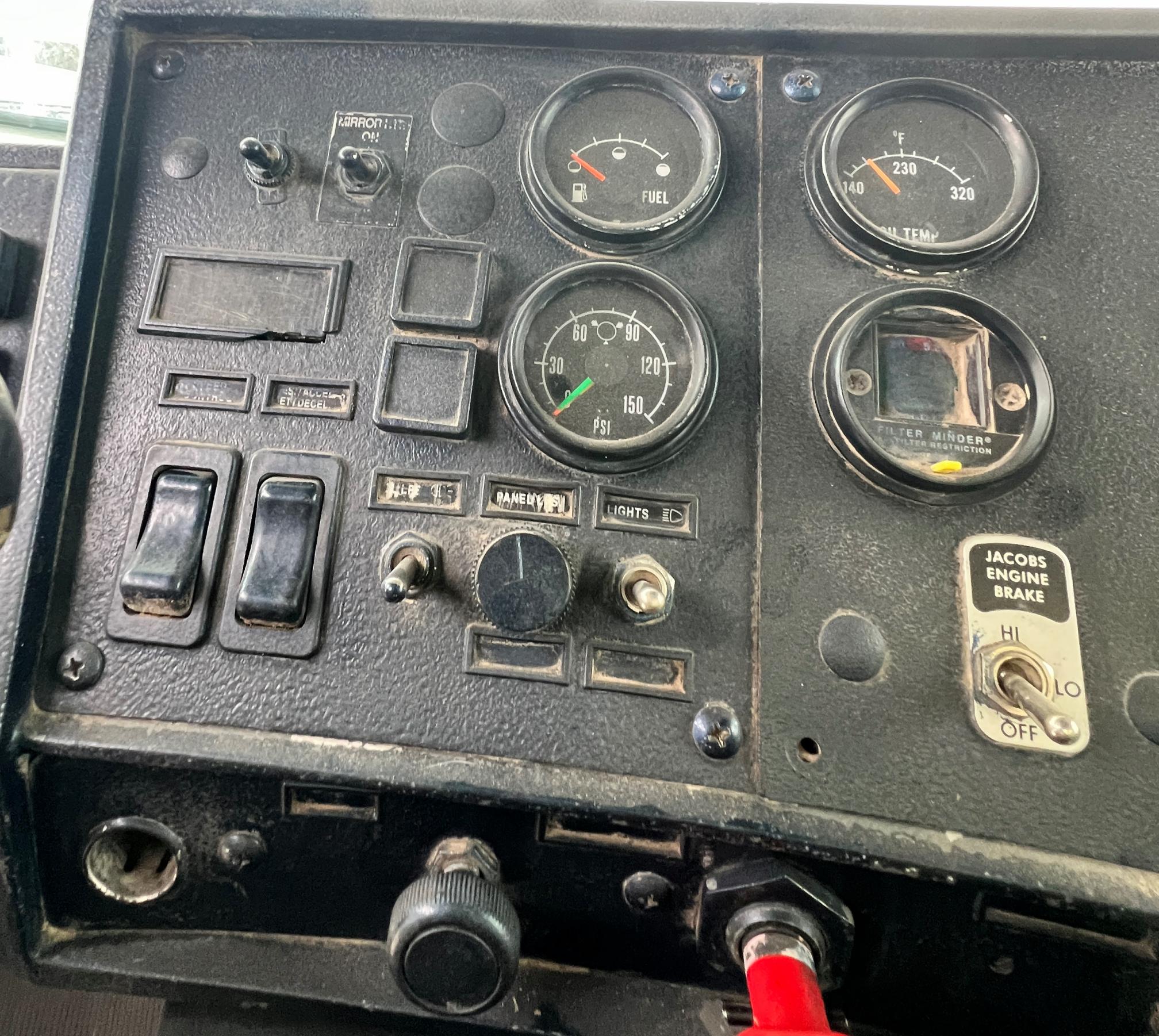 2000 MACK RD688s - Image 17