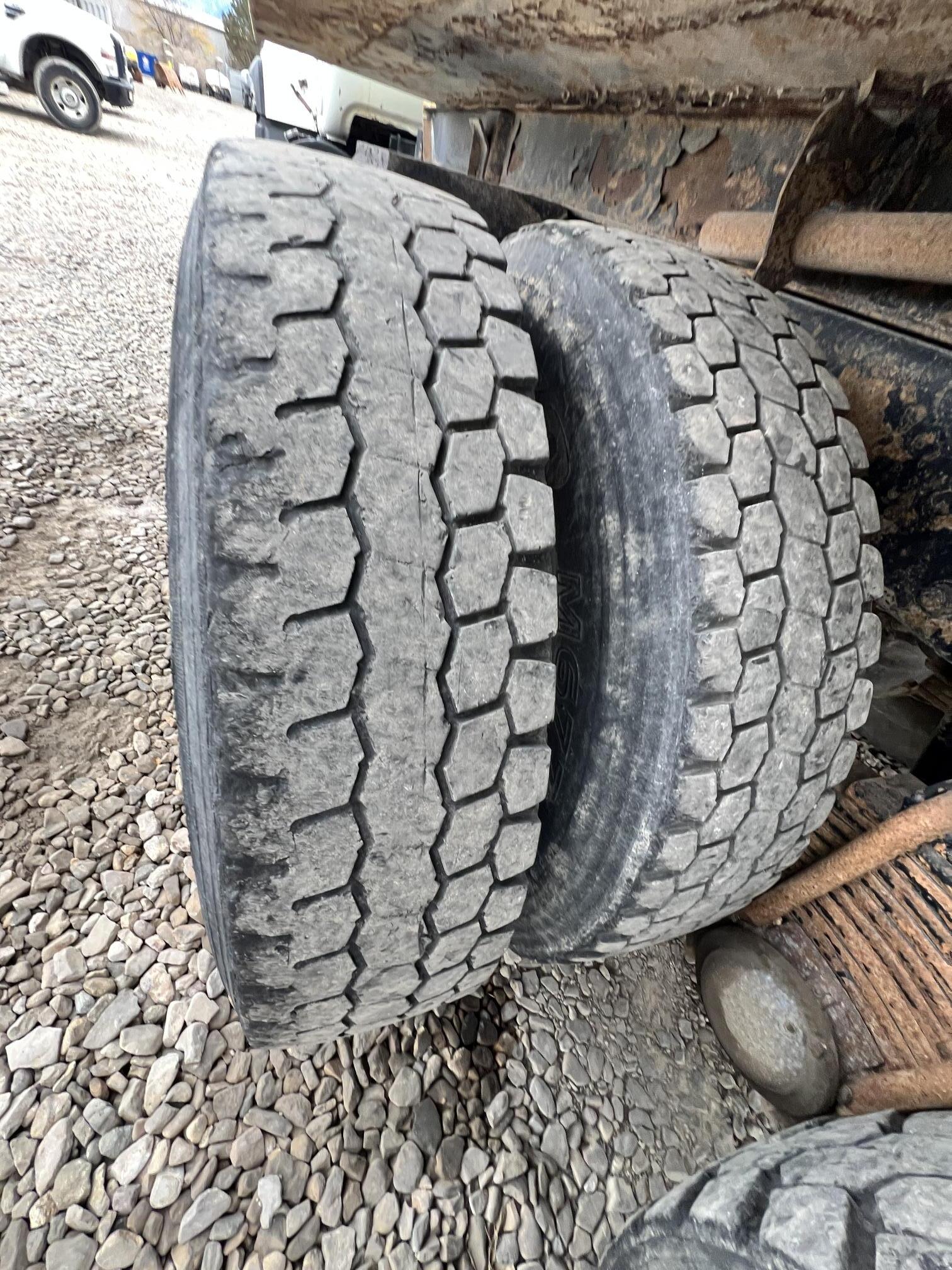 2000 MACK RD688s - Image 37