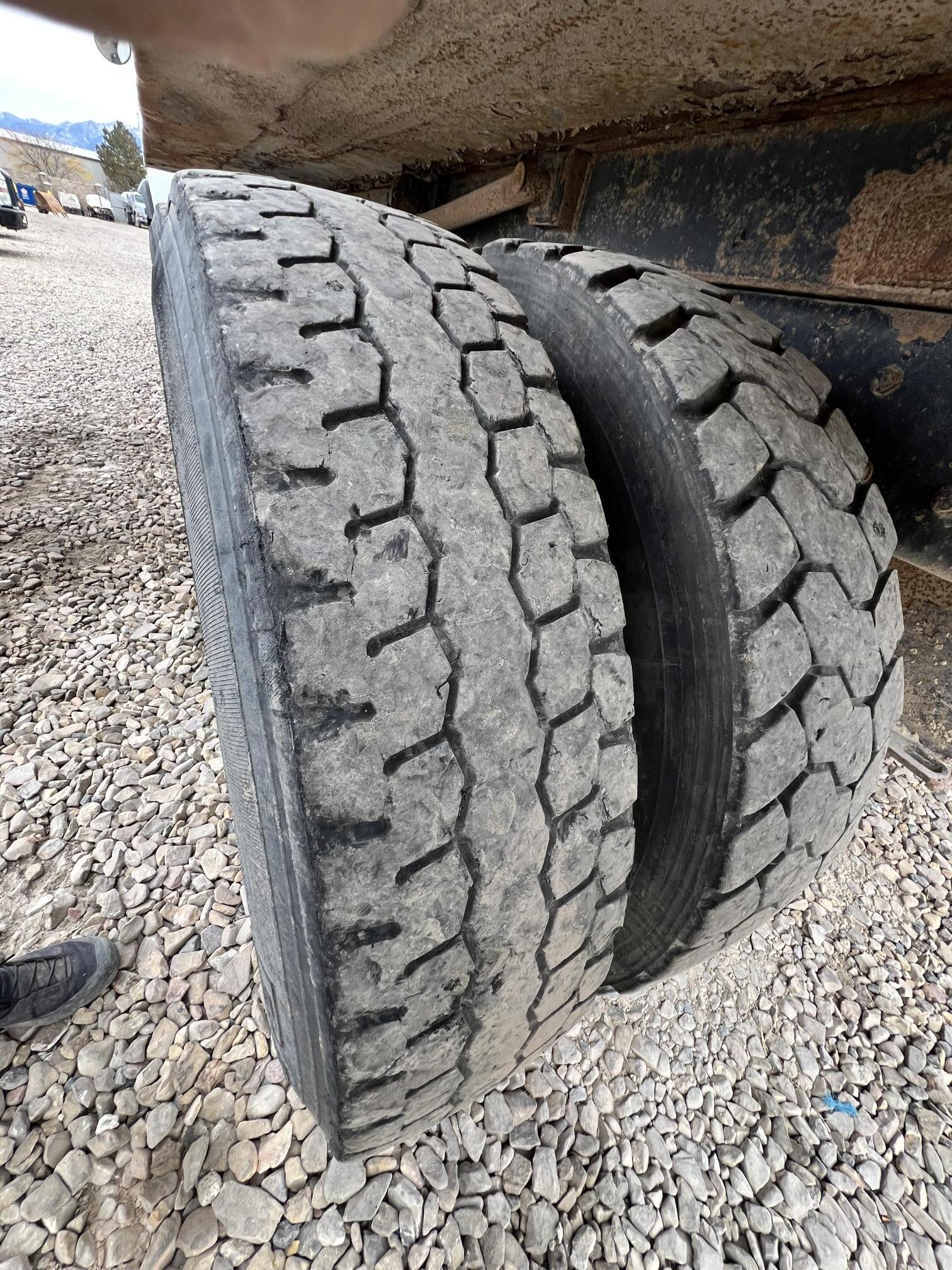 2000 MACK RD688s - Image 39