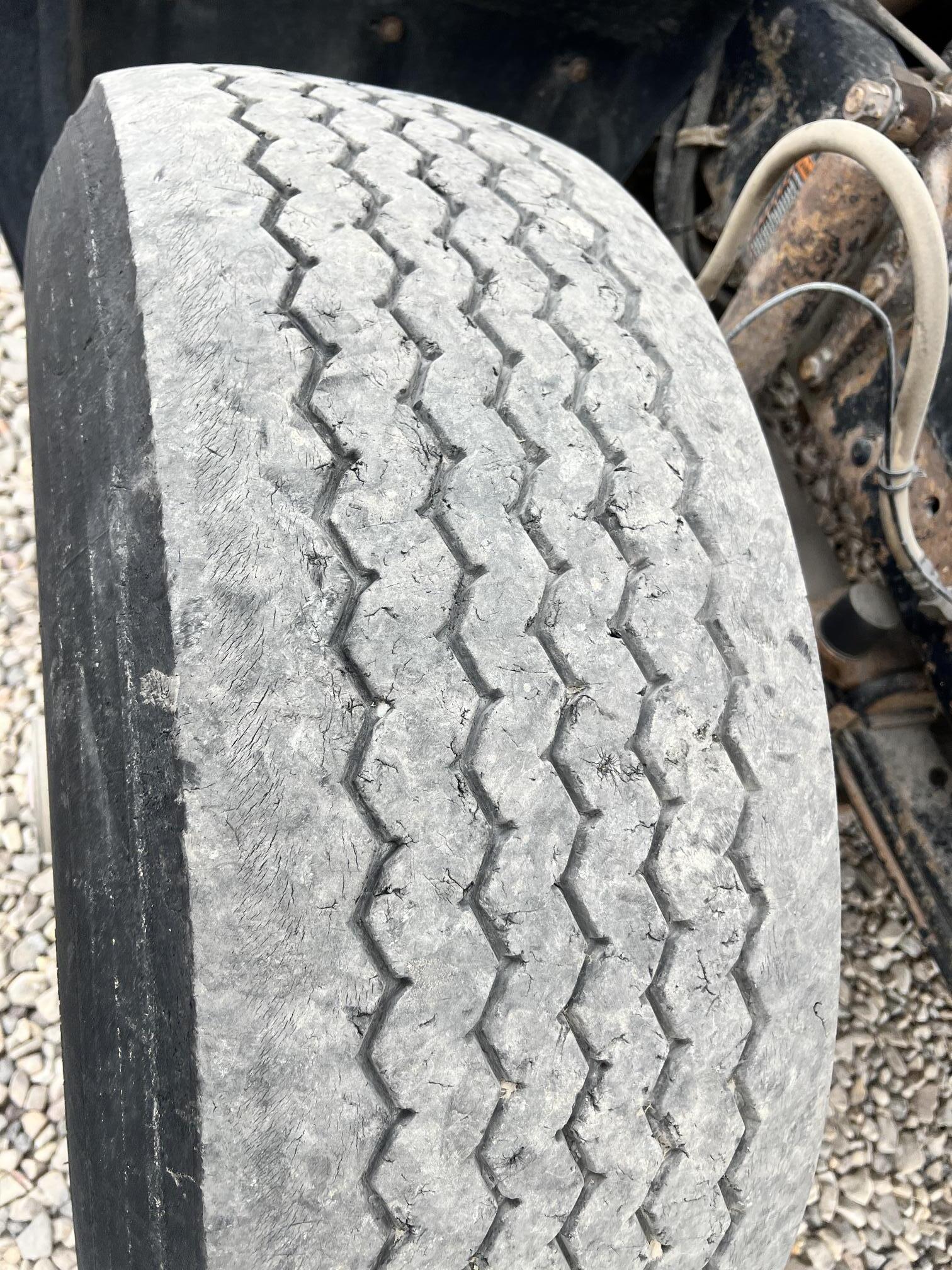 2000 MACK RD688s - Image 44