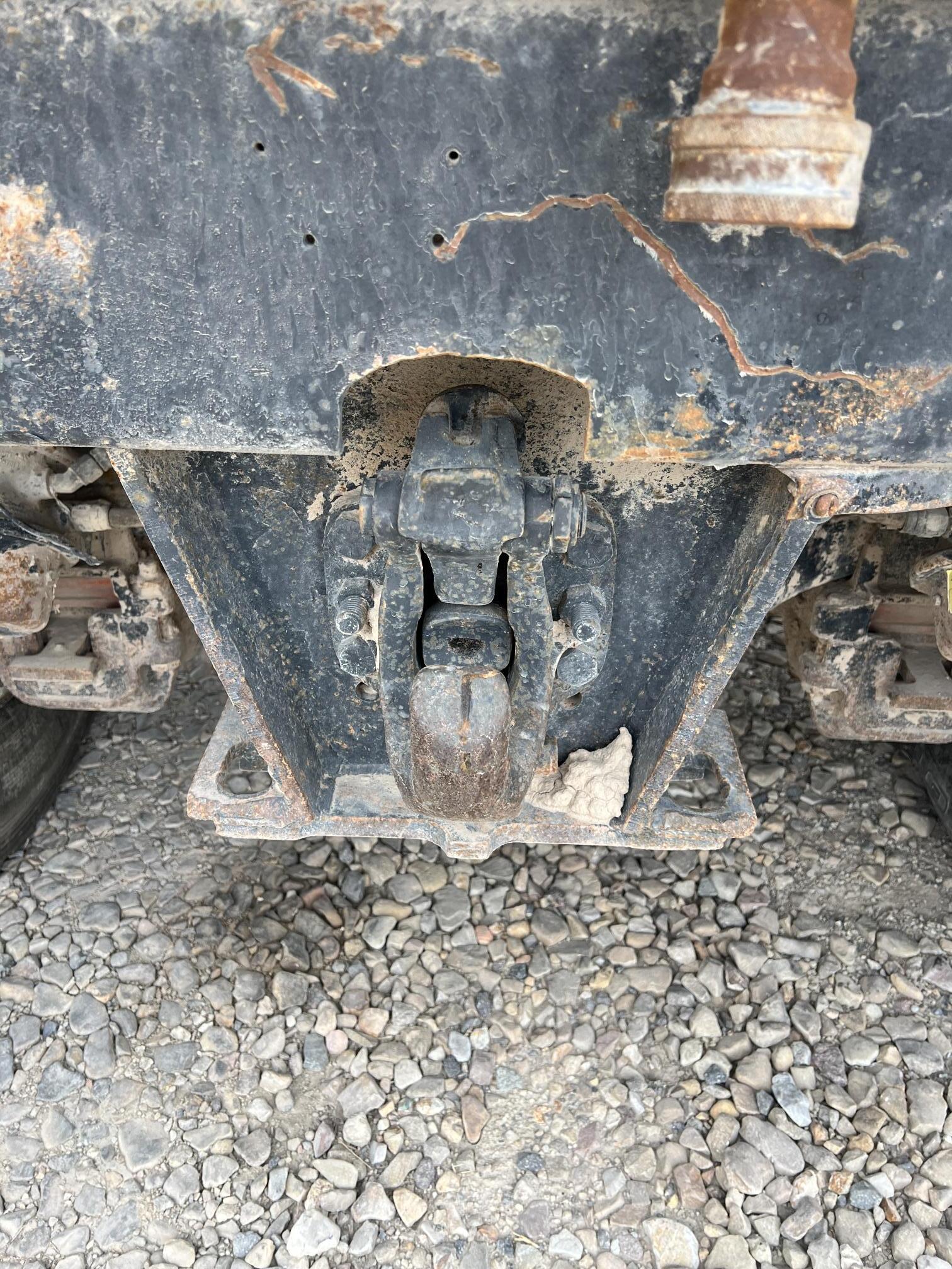 2000 MACK RD688s - Image 29