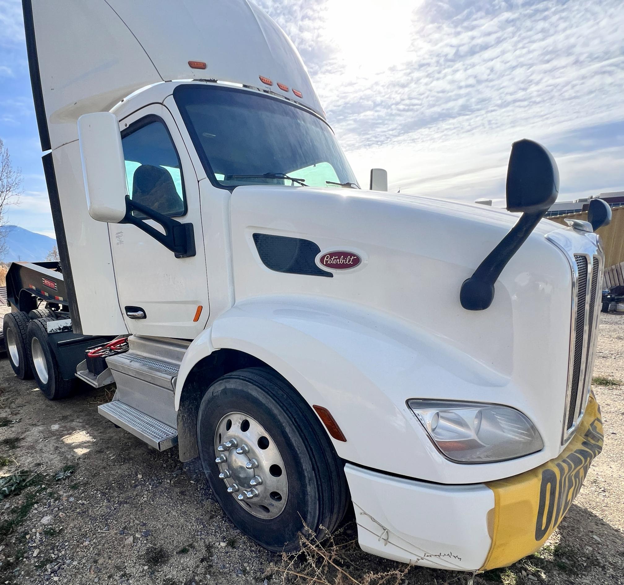 2021 PETERBILT 579 - Image 7