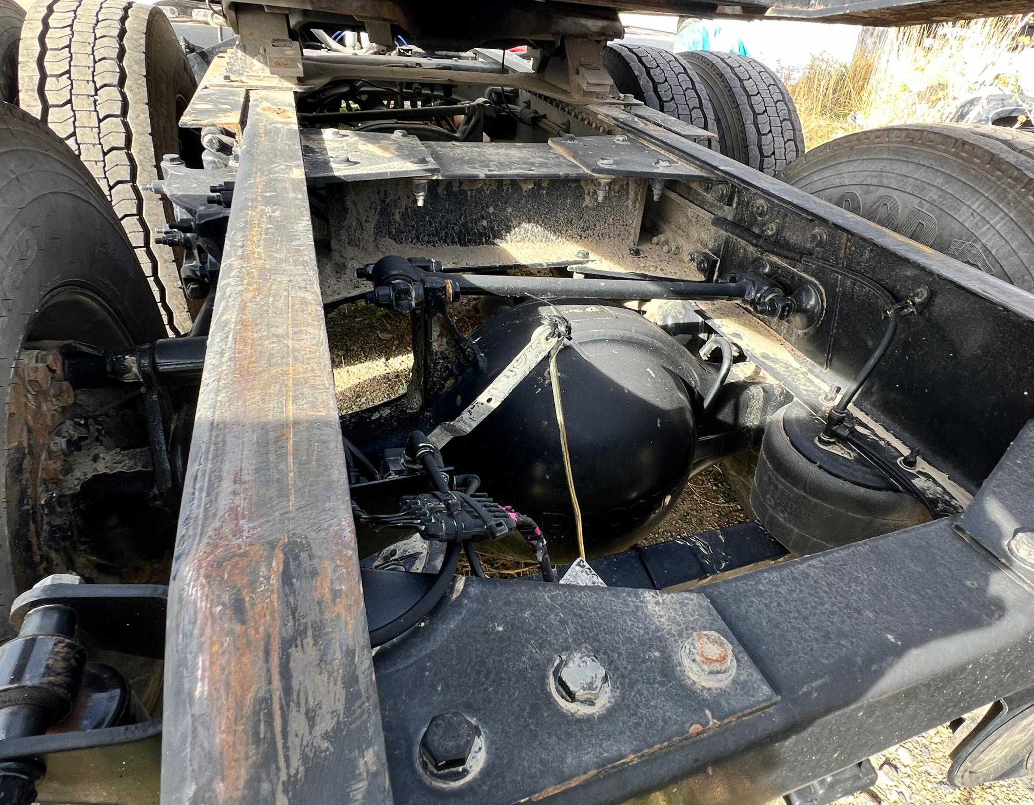 2021 PETERBILT 579 - Image 35